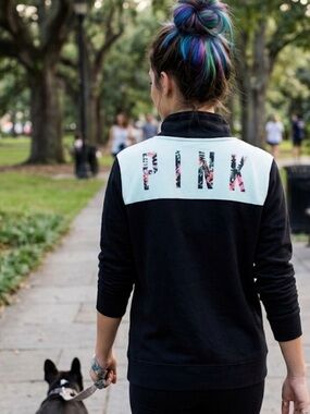 🖤🤍🩷 Victoria’s Secret PINK Perfect Boyfriend Quarter-Zip Pullover 🩷🤍🖤